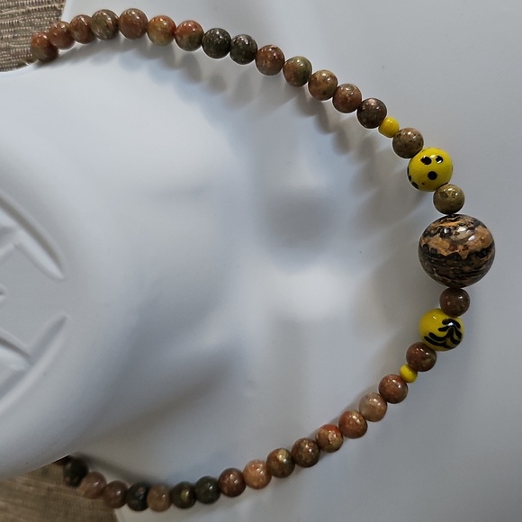Handmade Jasper & Trade Bead Vintage Necklace - Picture 2 of 12